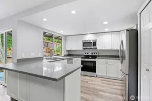 6983 Sunset Ave NE, Bremerton, WA 98311 - Photo 9