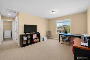 516 Petersen Dr E, Enumclaw, WA 98022 - Photo 11