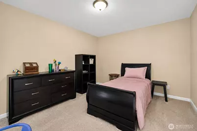 516 Petersen Drive E, Enumclaw, WA 98022 - Photo 17