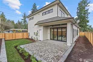 10789 SE 10th St, Bellevue, WA 98004 - Photo 23