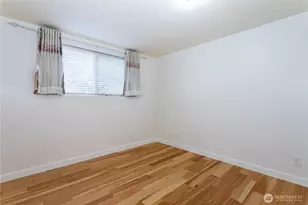 3905 NE 6th St, Renton, WA 98056 - Photo 17