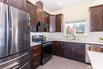 3905 NE 6th Street, Renton, WA 98056 - Photo 7