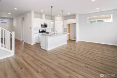 586 SW 97th Street #3, Seattle, WA 98106 - Photo 9