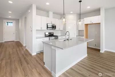 586 SW 97th Street #3, Seattle, WA 98106 - Photo 13