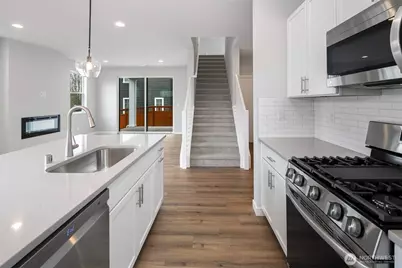 586 SW 97th Street #3, Seattle, WA 98106 - Photo 15