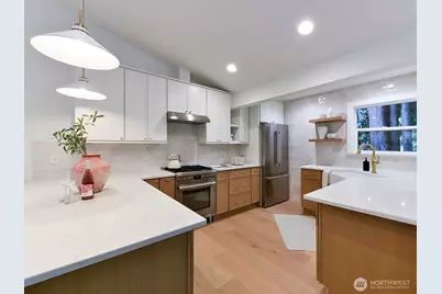 8529 29th Avenue NW, Seattle, WA 98117 - Photo 7