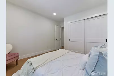 8529 29th Avenue NW, Seattle, WA 98117 - Photo 19