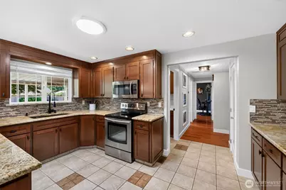 3110 15th Street Pl SW, Puyallup, WA 98373 - Photo 7