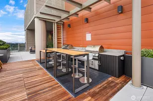 10232 NE 10th St, Bellevue, WA 98004 - Photo 21