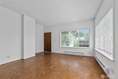 4017 Corliss Avenue N, Seattle, WA 98103 - Photo 9