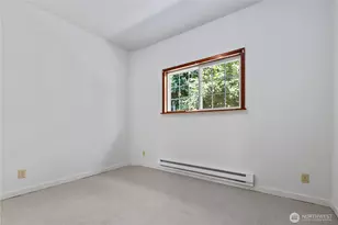 4017 Corliss Ave N, Seattle, WA 98103 - Photo 27