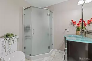 29832 Kent Black Diamond Rd SE, Kent, WA 98042 - Photo 17