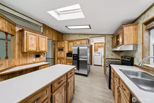 3225 M St SE, Auburn, WA 98002 - Photo 11