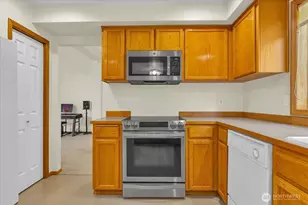 3124 201st St SE, Bothell, WA 98012 - Photo 11