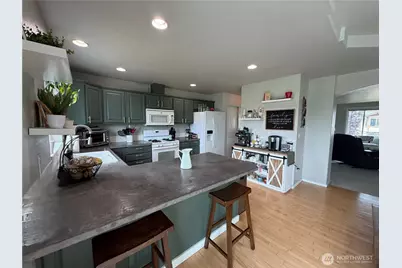 14406 145th Street E, Orting, WA 98360 - Photo 13