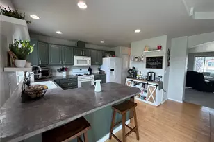 14406 145th St E, Orting, WA 98360 - Photo 13