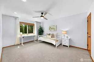 22209 NE 11th Pl, Sammamish, WA 98074 - Photo 17