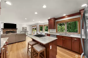 22209 NE 11th Pl, Sammamish, WA 98074 - Photo 3
