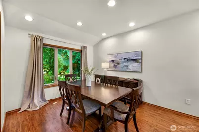 22209 NE 11th Place, Sammamish, WA 98074 - Photo 11