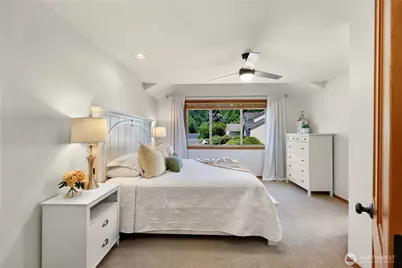 22209 NE 11th Place, Sammamish, WA 98074 - Photo 13