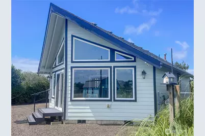 425 N Portal Loop SW, Ocean Shores, WA 98569 - Photo 1