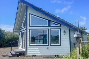 425 N Portal Loop SW, Ocean Shores, WA 98569 - Photo 1