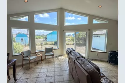 425 N Portal Loop SW, Ocean Shores, WA 98569 - Photo 5