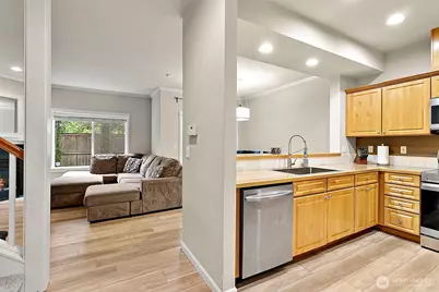 10700 SE 260th Street #M102, Kent, WA 98030 - Photo 7