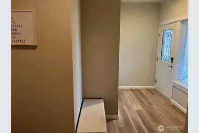 10700 SE 260th Street #M102, Kent, WA 98030 - Photo 5