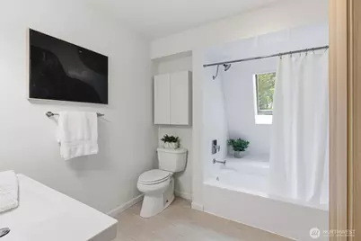 8851 166th Avenue NE #D302, Redmond, WA 98052 - Photo 21