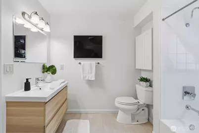 8851 166th Avenue NE #D302, Redmond, WA 98052 - Photo 23
