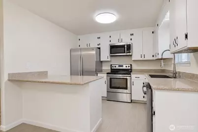2401 S 62nd Street, Tacoma, WA 98409 - Photo 7