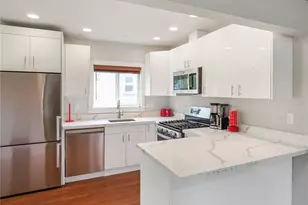 205 NW 101st St, Seattle, WA 98177 - Photo 7