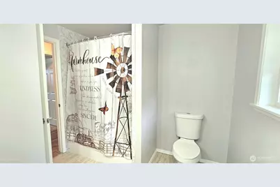 10612 Waller Road E, Tacoma, WA 98446 - Photo 15