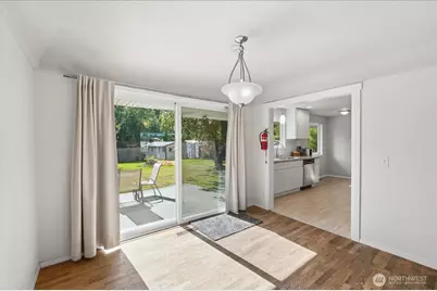 10612 Waller Road E, Tacoma, WA 98446 - Photo 5