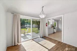 10612 Waller Rd E, Tacoma, WA 98446 - Photo 5