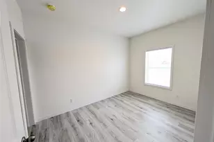 902 97th St E, Tacoma, WA 98445 - Photo 19