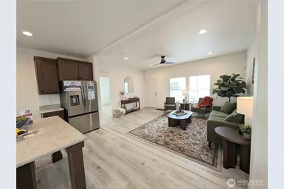 902 97th Street E, Tacoma, WA 98445 - Photo 7