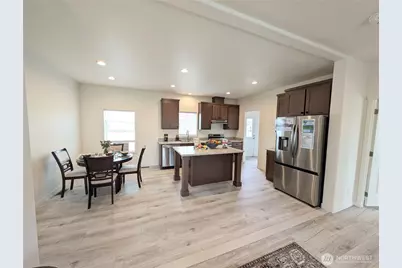 902 97th Street E, Tacoma, WA 98445 - Photo 9