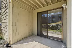2020 Grant Ave S, Renton, WA 98055 - Photo 17