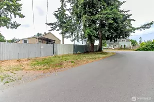 1826 G St SE, Auburn, WA 98002 - Photo 13
