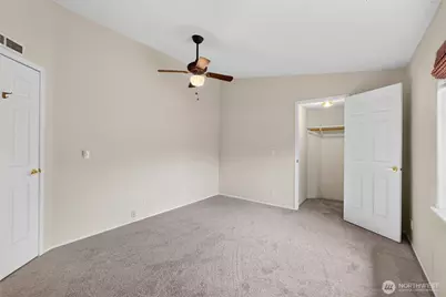 819 Mountain Villa Loop, Enumclaw, WA 98022 - Photo 17