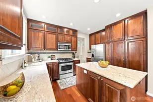 451 211th Ave NE, Sammamish, WA 98074 - Photo 11