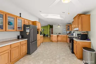 5252 52nd Ln SE, Lacey, WA 98503 - Photo 11