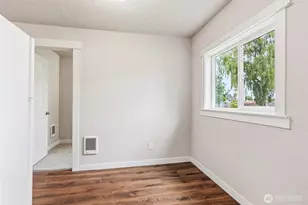 2843 Hemlock St, Longview, WA 98632 - Photo 11