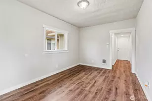 2843 Hemlock St, Longview, WA 98632 - Photo 9