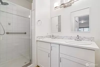 3221 SW Avalon Way #313, Seattle, WA 98116 - Photo 17