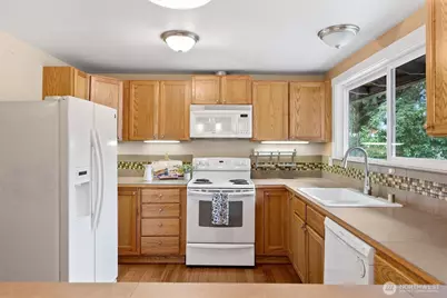 14116 SE 144th Street, Renton, WA 98059 - Photo 9