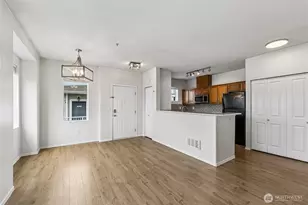 14915 38th Dr SE, Bothell, WA 98012 - Photo 9