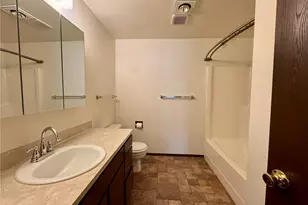 215 S 11th St, Shelton, WA 98584 - Photo 9